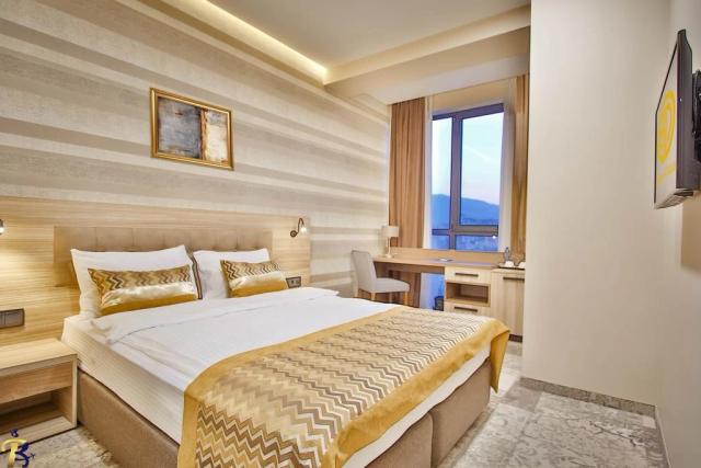 آمری پلازا تفلیس